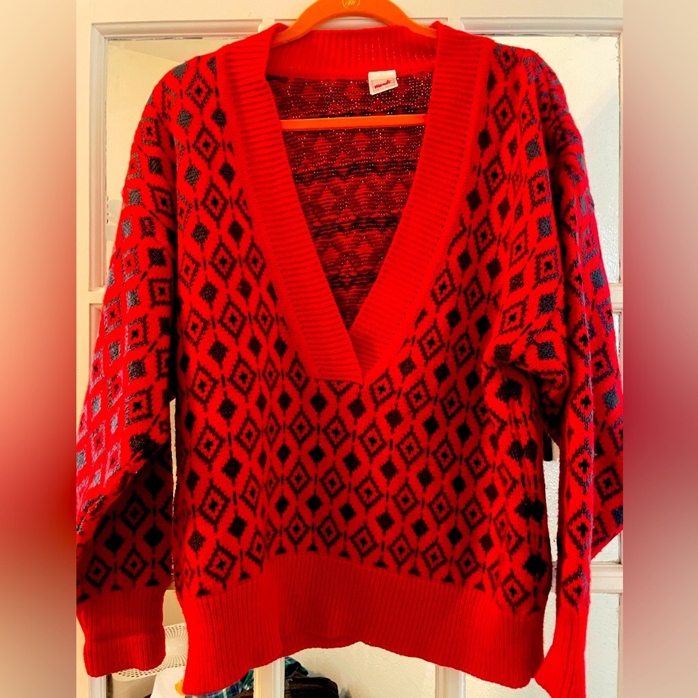 Mondi Germany adorable sweater. Size 38, but fits small/medium in US size.